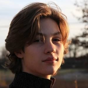 Meet your Posher, Logan